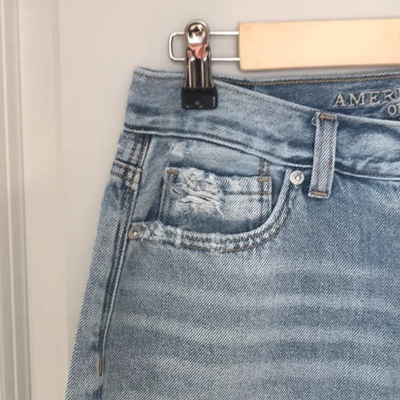 American Eagle - High Waisted Jeans - Picture 5 of 8